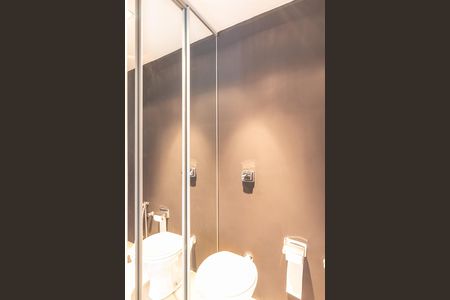 Apartamento para alugar com 75m², 2 quartos e 2 vagas Apartamento para alugar com 75m², 2 quartos e 2 vagasBanheiro