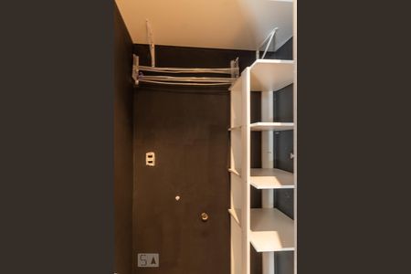 Apartamento para alugar com 75m², 2 quartos e 2 vagas Apartamento para alugar com 75m², 2 quartos e 2 vagasDetalhe banheiro