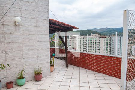 Apartamento à venda com 198m², 3 quartos e 2 vagasCobertura Área Externa