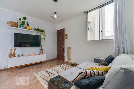 Sala de Estar de apartamento à venda com 2 quartos, 65m² em Jardim Maria Estela, São Paulo