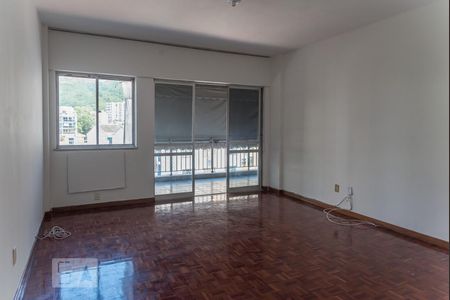 Sala  de apartamento para alugar com 3 quartos, 120m² em Grajau, Rio de Janeiro