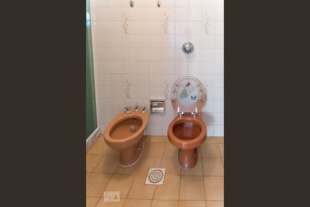 Apartamento à venda com 120m², 3 quartos e 1 vaga Apartamento à venda com 120m², 3 quartos e 1 vagaBanheiro da Suíte