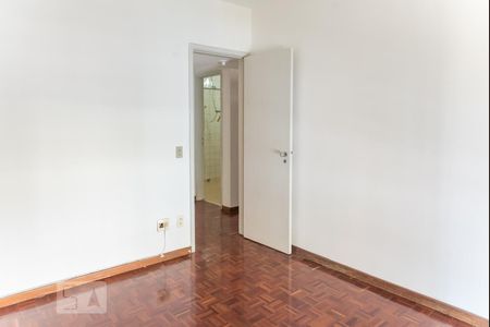 Apartamento à venda com 120m², 3 quartos e 1 vaga Apartamento à venda com 120m², 3 quartos e 1 vagaQuarto 2