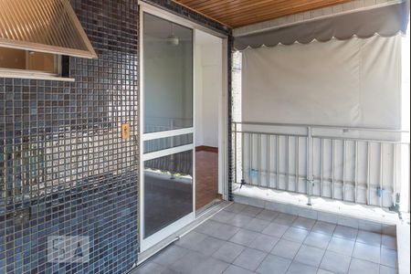 Apartamento à venda com 120m², 3 quartos e 1 vaga Apartamento à venda com 120m², 3 quartos e 1 vagaVaranda da Suíte
