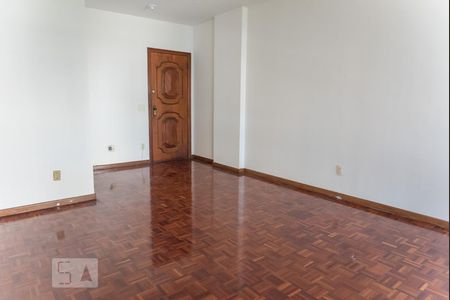 Sala  de apartamento para alugar com 3 quartos, 120m² em Grajau, Rio de Janeiro