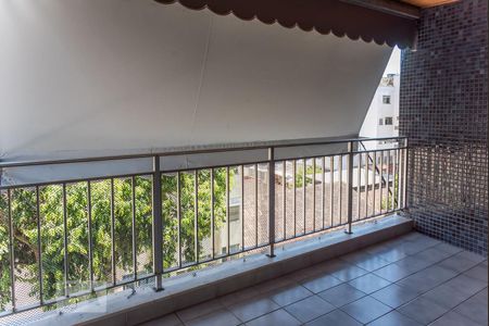 Apartamento à venda com 120m², 3 quartos e 1 vaga Apartamento à venda com 120m², 3 quartos e 1 vagaVaranda da Suíte