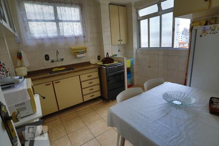 Apartamento para alugar com 70m², 2 quartos e 1 vagaCozinha