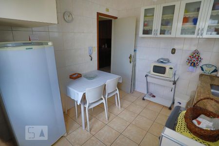 Apartamento para alugar com 70m², 2 quartos e 1 vagaCozinha