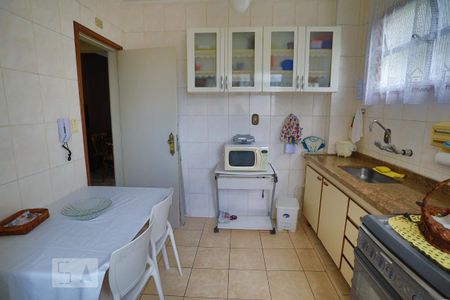Apartamento para alugar com 70m², 2 quartos e 1 vagaCozinha