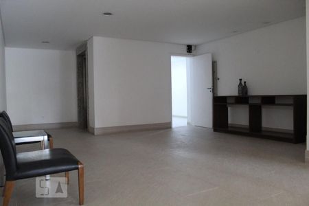 Apartamento para alugar com 96m², 3 quartos e 2 vagasHall social