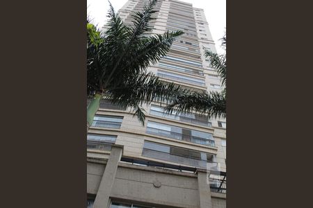 Apartamento para alugar com 96m², 3 quartos e 2 vagasFachada