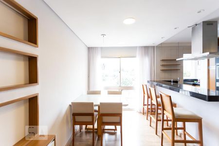 Sala de apartamento à venda com 2 quartos, 50m² em Vila Indiana, São Paulo