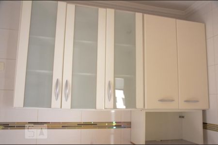 Apartamento para alugar com 72m², 2 quartos e 2 vagasCozinha