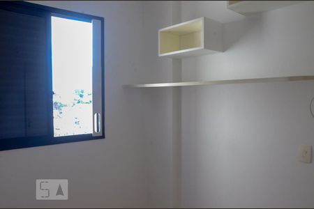 Apartamento para alugar com 72m², 2 quartos e 2 vagasQuarto