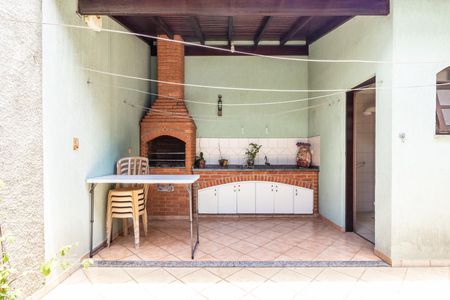 Casa à venda com 190m², 3 quartos e 3 vagasÁrea comum - Churrasqueira