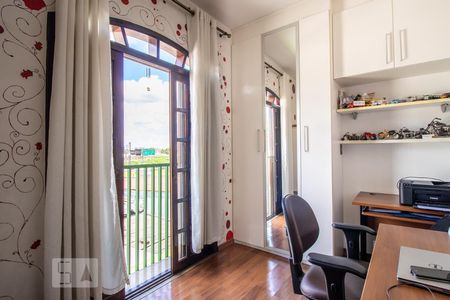 Casa à venda com 190m², 3 quartos e 3 vagasSuíte 2