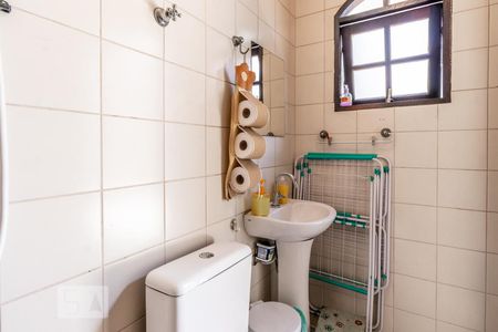 Casa à venda com 190m², 3 quartos e 3 vagasBanheiro