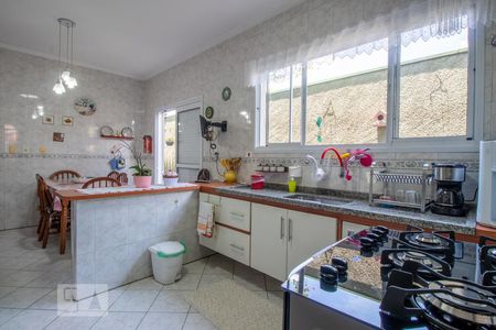 Casa à venda com 190m², 3 quartos e 3 vagasCozinha