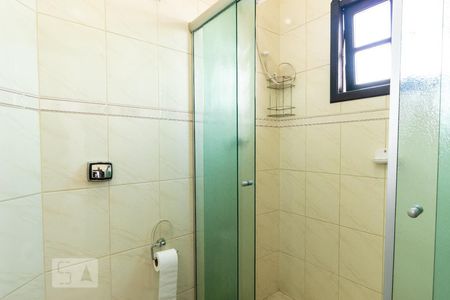 Casa à venda com 190m², 3 quartos e 3 vagasBanheiro da Suíte 2