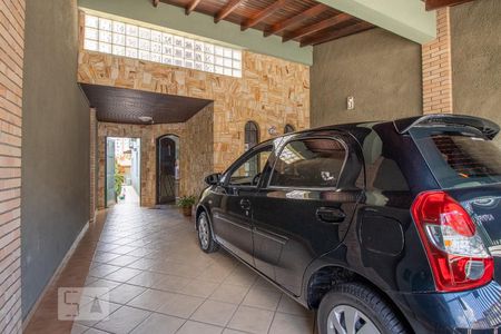 Casa à venda com 190m², 3 quartos e 3 vagasGaragem