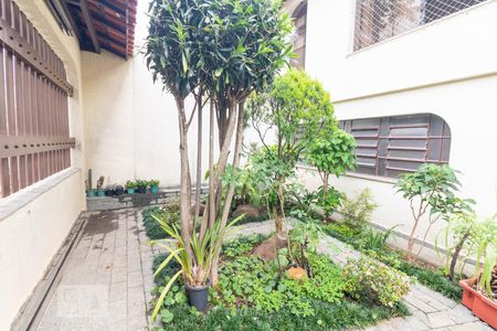Casa à venda com 354m², 4 quartos e 6 vagasÁrea Externa