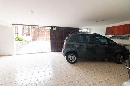 Casa à venda com 354m², 4 quartos e 6 vagasGaragem