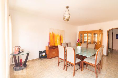 Sala de casa à venda com 4 quartos, 354m² em Vila Gilda, Santo André