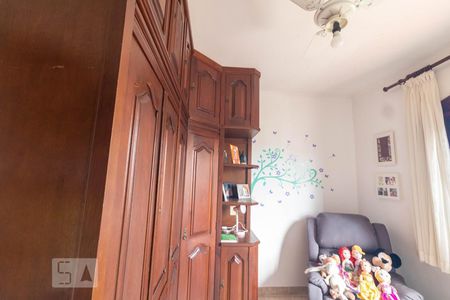 Casa à venda com 354m², 4 quartos e 6 vagasQuarto 3