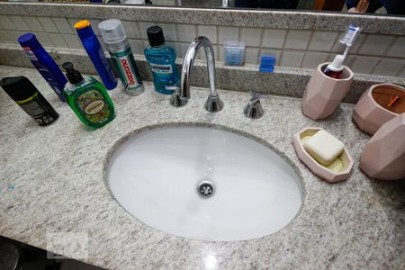 Apartamento para alugar com 5270m², 3 quartos e 1 vagaDetalhe Banheiro da Suíte