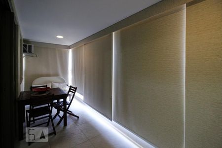 Varanda de apartamento para alugar com 3 quartos, 5270m² em Recreio dos Bandeirantes, Rio de Janeiro