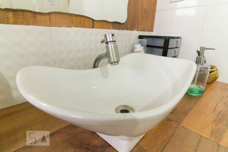 Casa à venda com 500m², 5 quartos e 5 vagasDetalhe Banheiro