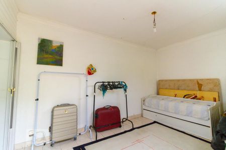 Casa à venda com 500m², 5 quartos e 5 vagasSuíte 2