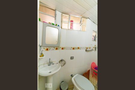 Casa à venda com 500m², 5 quartos e 5 vagasBanheiro da Suíte 2