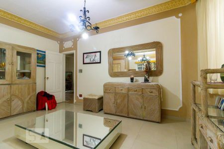 Casa à venda com 500m², 5 quartos e 5 vagasSala