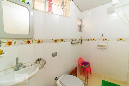 Casa à venda com 500m², 5 quartos e 5 vagasBanheiro da Suíte 2