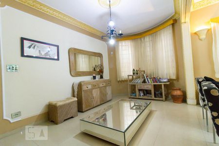 Sala de casa à venda com 5 quartos, 500m² em Vila Mariana, São Paulo