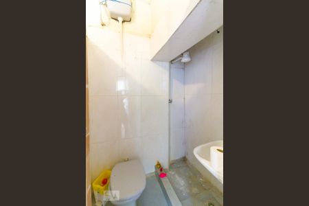 Casa à venda com 500m², 5 quartos e 5 vagasBanheiro da Suíte 1