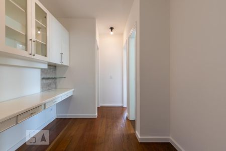 Apartamento à venda com 137m², 3 quartos e 2 vagasEscritório