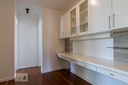 Apartamento à venda com 137m², 3 quartos e 2 vagasEscritorio