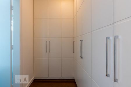 Apartamento à venda com 137m², 3 quartos e 2 vagasCloset Suite