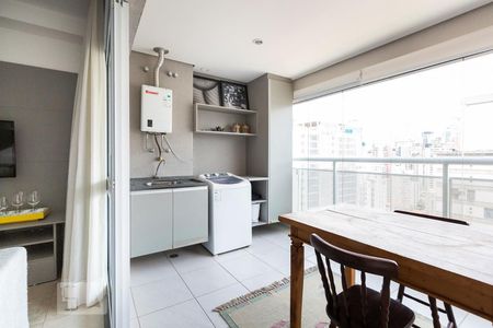 Studio para alugar com 47m², 1 quarto e 1 vaga Studio para alugar com 47m², 1 quarto e 1 vagaVaranda