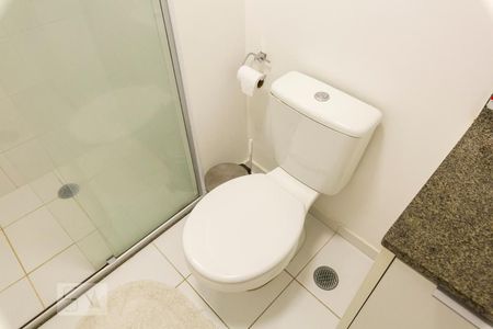 Studio para alugar com 47m², 1 quarto e 1 vaga Studio para alugar com 47m², 1 quarto e 1 vagaBanheiro