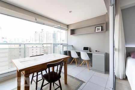 Studio para alugar com 47m², 1 quarto e 1 vaga Studio para alugar com 47m², 1 quarto e 1 vagaVaranda