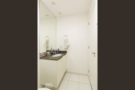 Studio para alugar com 47m², 1 quarto e 1 vaga Studio para alugar com 47m², 1 quarto e 1 vagaBanheiro