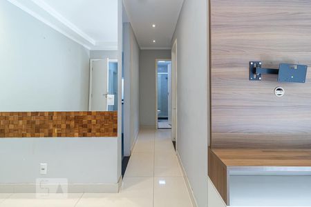 Corredor de apartamento à venda com 2 quartos, 45m² em Taquara, Rio de Janeiro