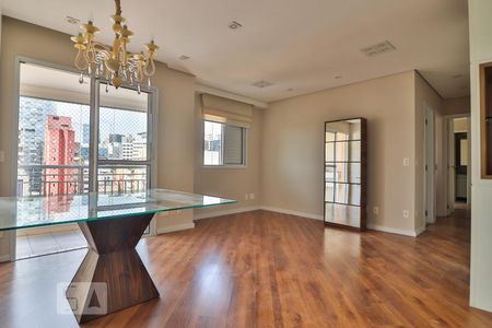 Sala de apartamento à venda com 2 quartos, 74m² em Bela Vista, São Paulo