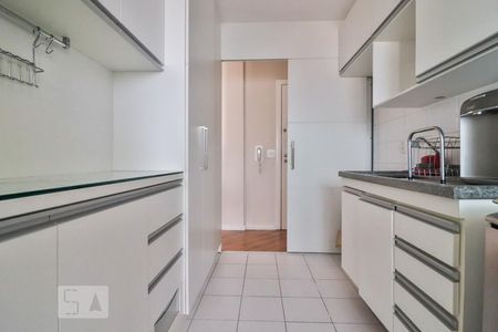 Apartamento à venda com 74m², 2 quartos e 1 vaga Apartamento à venda com 74m², 2 quartos e 1 vagaCozinha