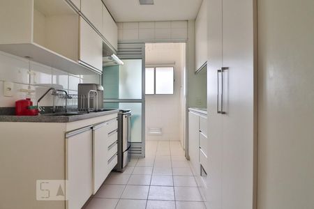 Apartamento à venda com 74m², 2 quartos e 1 vaga Apartamento à venda com 74m², 2 quartos e 1 vagaCozinha