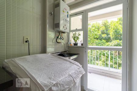 Apartamento à venda com 77m², 3 quartos e 1 vagaÁrea de Serviço