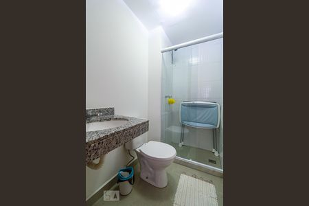 Apartamento à venda com 77m², 3 quartos e 1 vagaBanheiro da Suíte 1